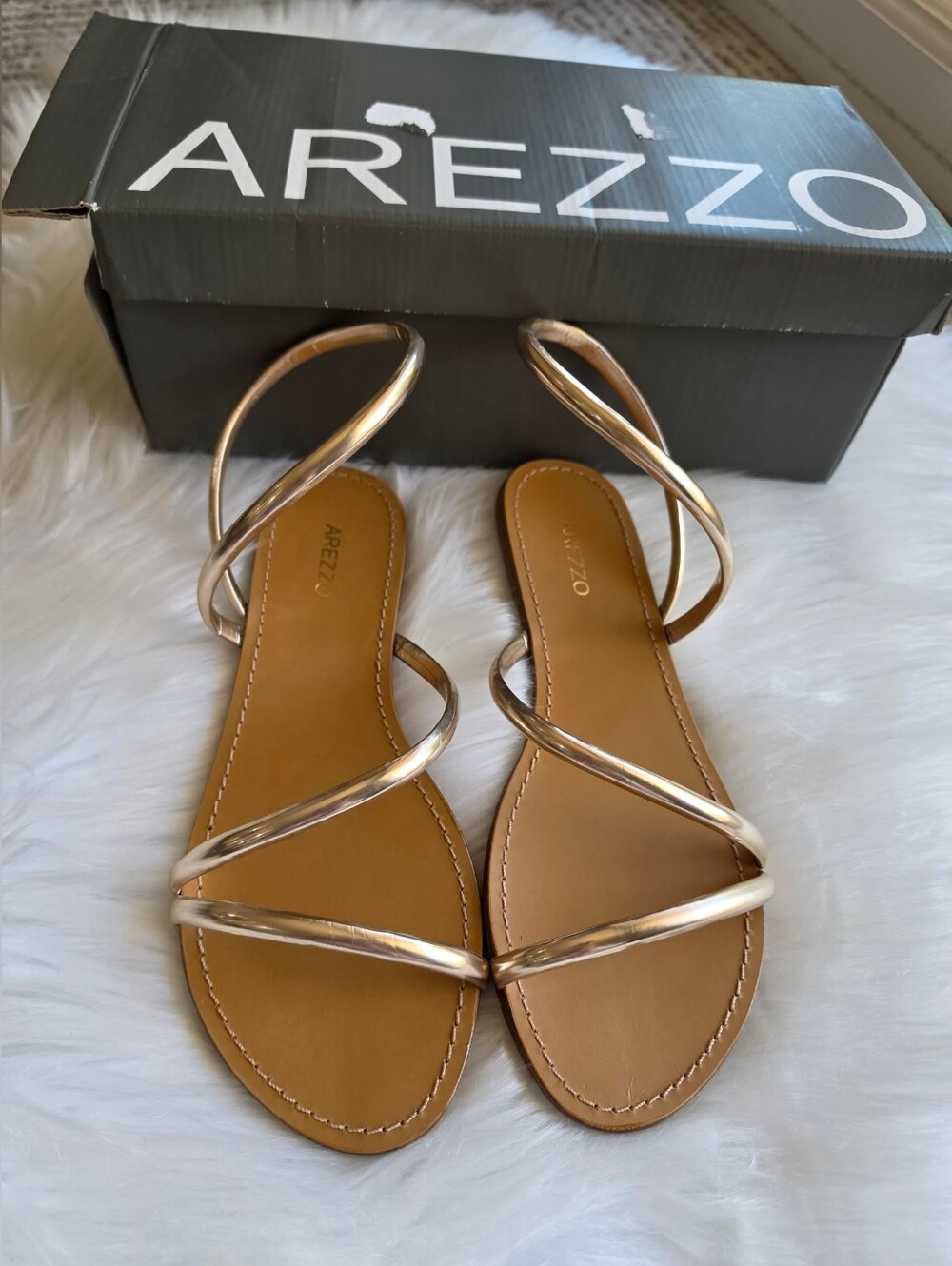 Arezzo Women's Mikayla Round Toe Flat Sandals - Gold, 7B